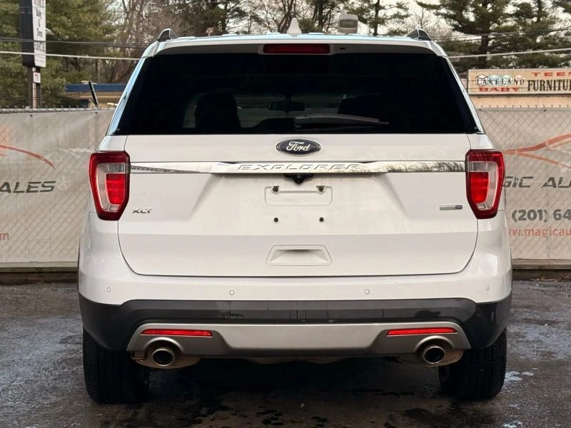 2016 Ford Explorer 5th Gen - Image 10 of 12