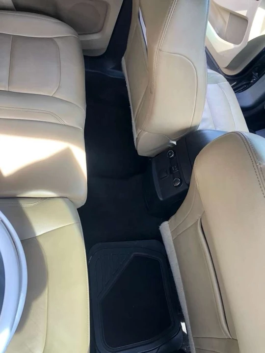 2016 Ford Explorer 5th Gen - Image 6 of 8