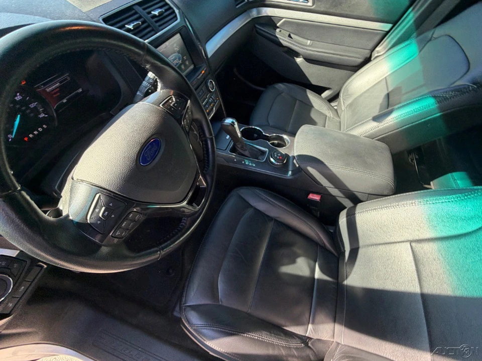 2016 Ford Explorer 5th Gen - Image 11 of 12