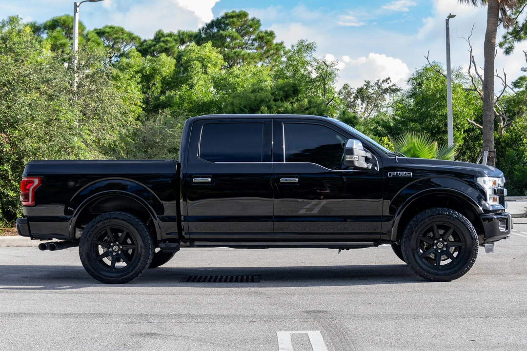 2016 Ford F-150 Raptor 13th Gen - Image 3 of 31