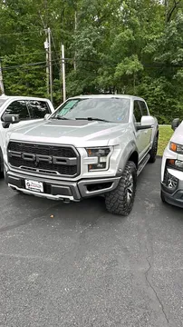 2016 Ford F-150 Raptor Pickup 4D 5 1/2 ft