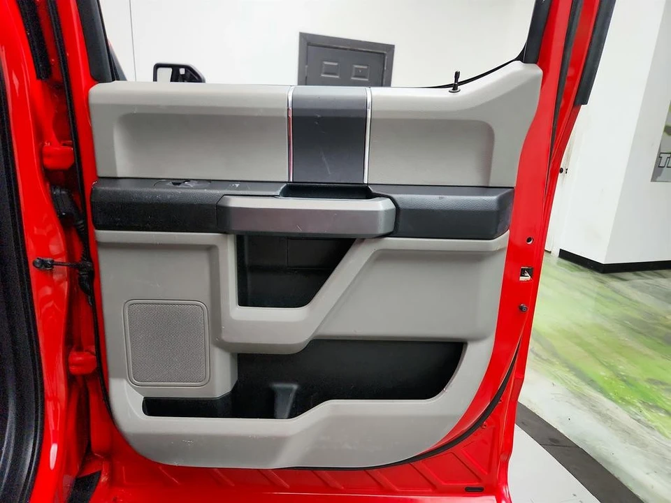 2016 Ford F-150 13th Gen - Image 28 of 31