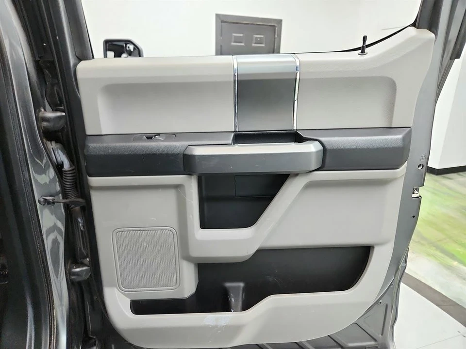 2016 Ford F-150 13th Gen - Image 28 of 31