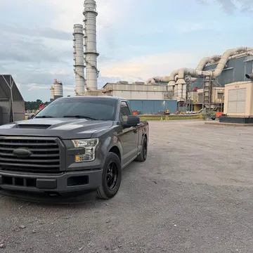 2016 Ford F-150 XLT 60th Anniversary Edition Pickup 4D 5 1/2 ft