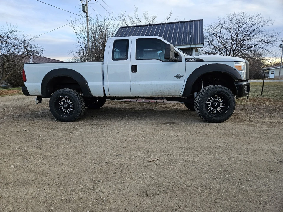 2016 Ford Super Duty 4th Gen - Image 2 of 20