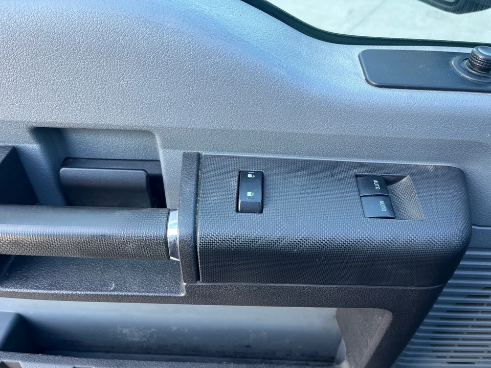 2016 Ford Super Duty 3rd Gen - Image 9 of 12