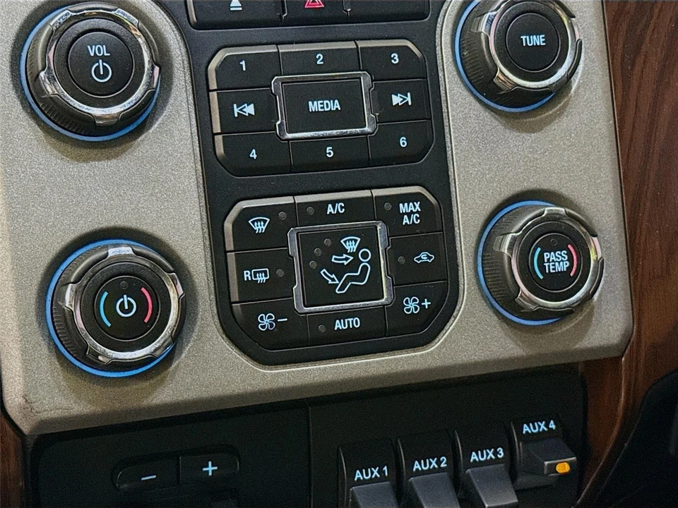 2016 Ford Super Duty 3rd Gen - Image 14 of 29