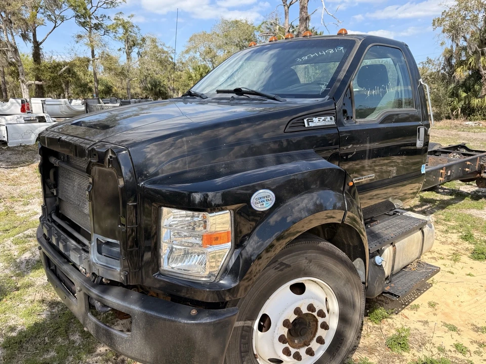 2016 Ford Super Duty 3rd Gen - Image 2 of 27