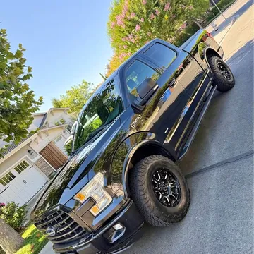 2016 Ford F150 SuperCrew Cab FX4 Pickup 4D 5 1/2 ft