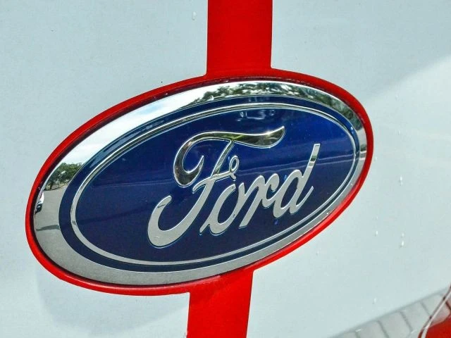 2016 Ford - Image 19 of 31