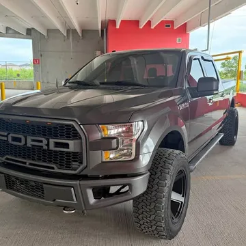 2016 Ford F-150 XLT SuperCrew Cab