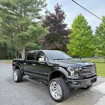 2016 Ford F150 SuperCrew Cab Platinum Pickup 4D 5 1/2 ft