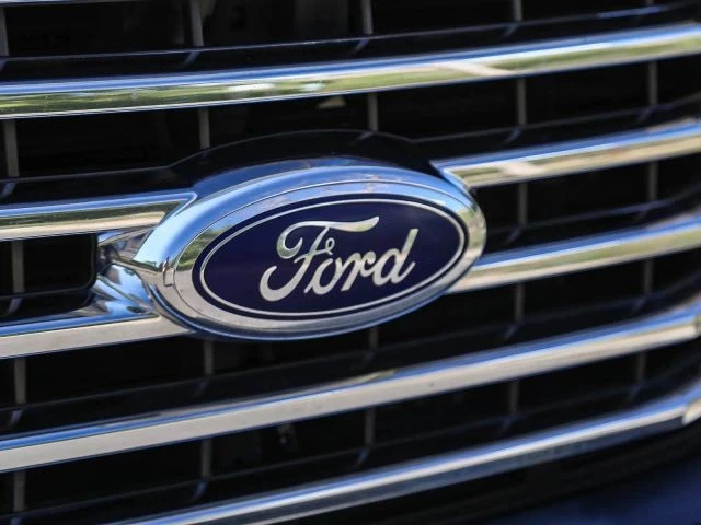 2016 Ford F-150 13th Gen - Image 10 of 31