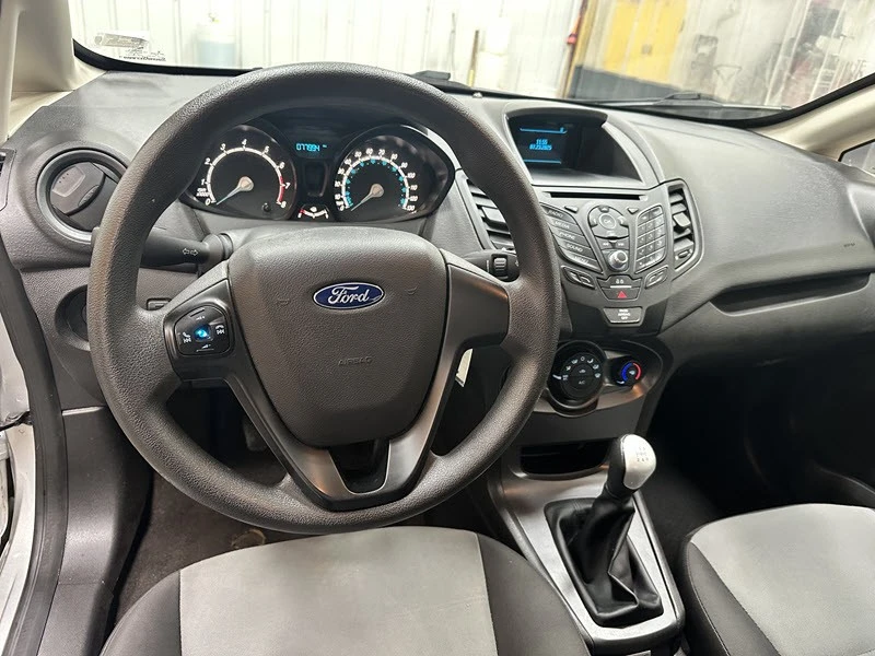 2016 Ford Fiesta - Image 8 of 21