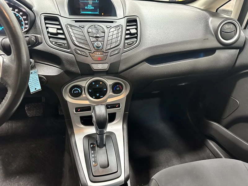 2016 Ford Fiesta - Image 9 of 21
