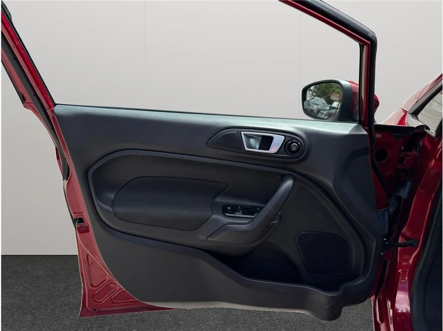 2016 Ford Fiesta - Image 15 of 21