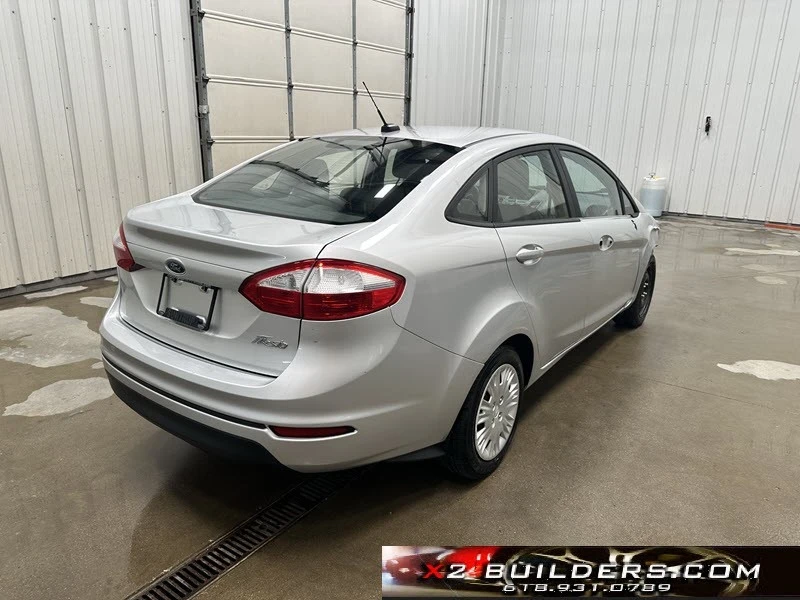 2016 Ford Fiesta - Image 4 of 12