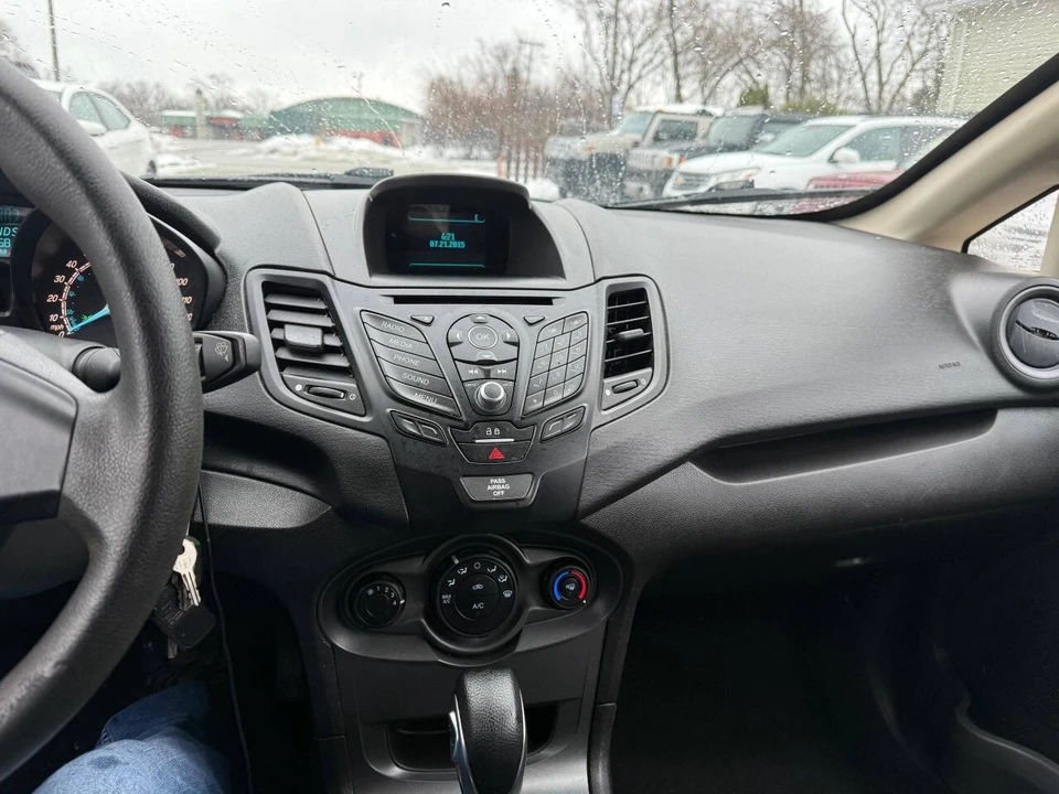 2016 Ford Fiesta - Image 6 of 21
