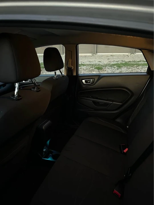 2016 Ford Fiesta - Image 7 of 11