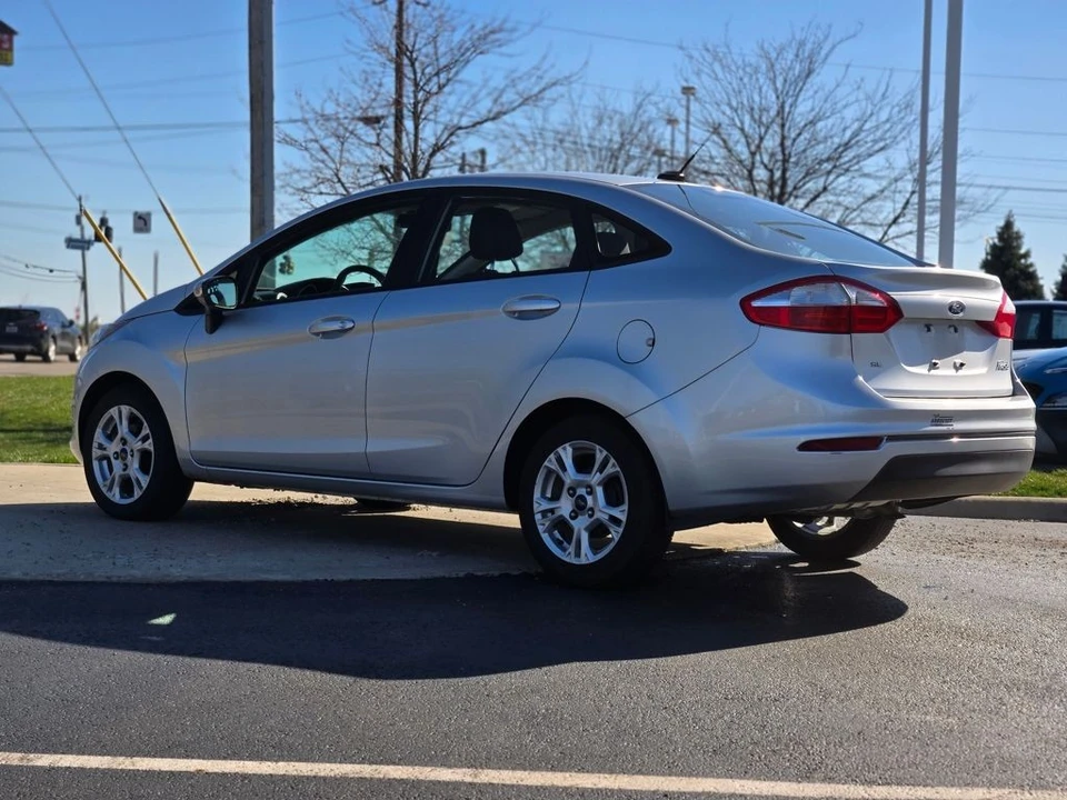 2016 Ford Fiesta - Image 5 of 12