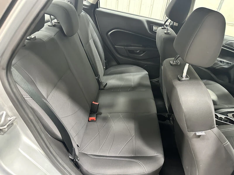 2016 Ford Fiesta - Image 15 of 21