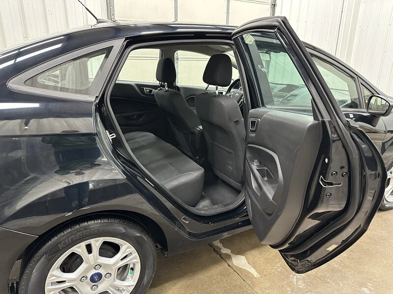 2016 Ford Fiesta - Image 15 of 21
