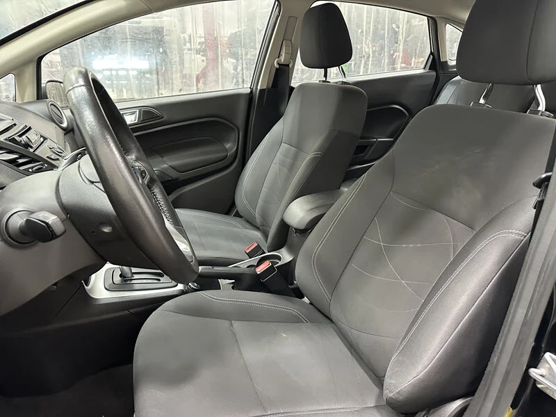 2016 Ford Fiesta - Image 10 of 21