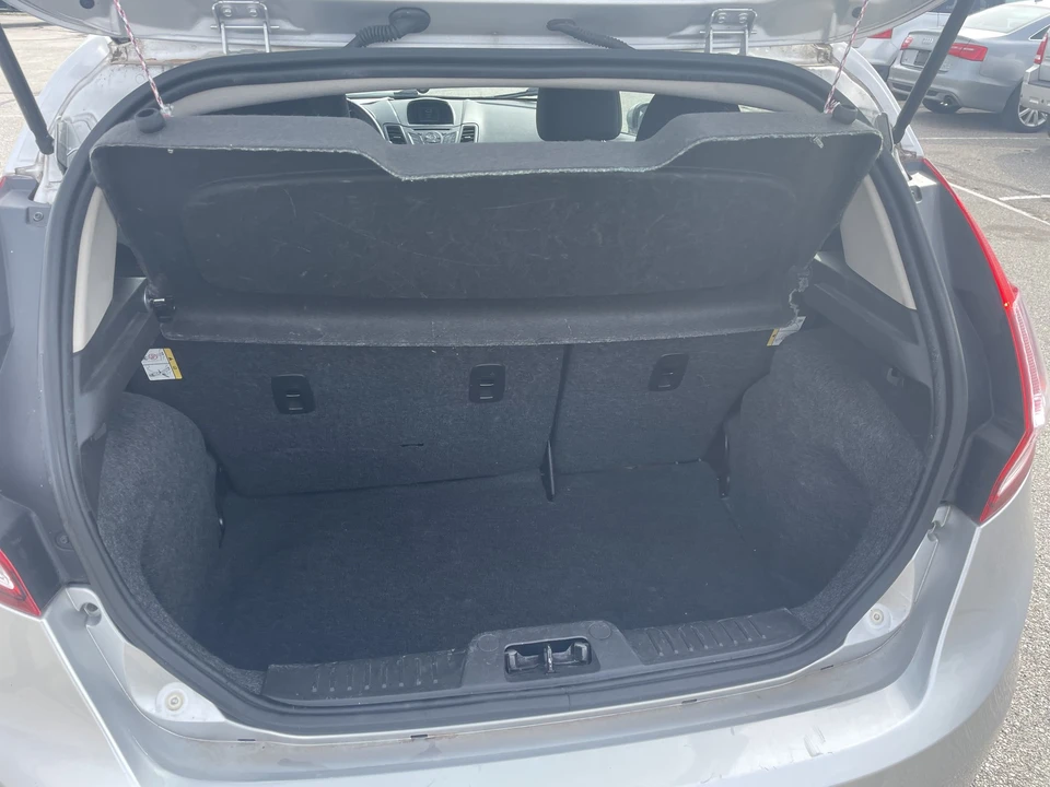 2016 Ford Fiesta - Image 15 of 21