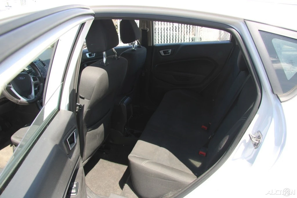 2016 Ford Fiesta - Image 20 of 24