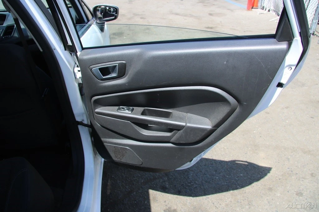 2016 Ford Fiesta - Image 22 of 24