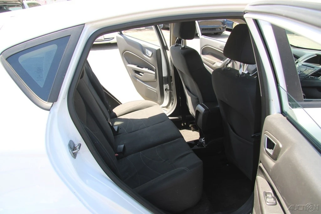 2016 Ford Fiesta - Image 23 of 24
