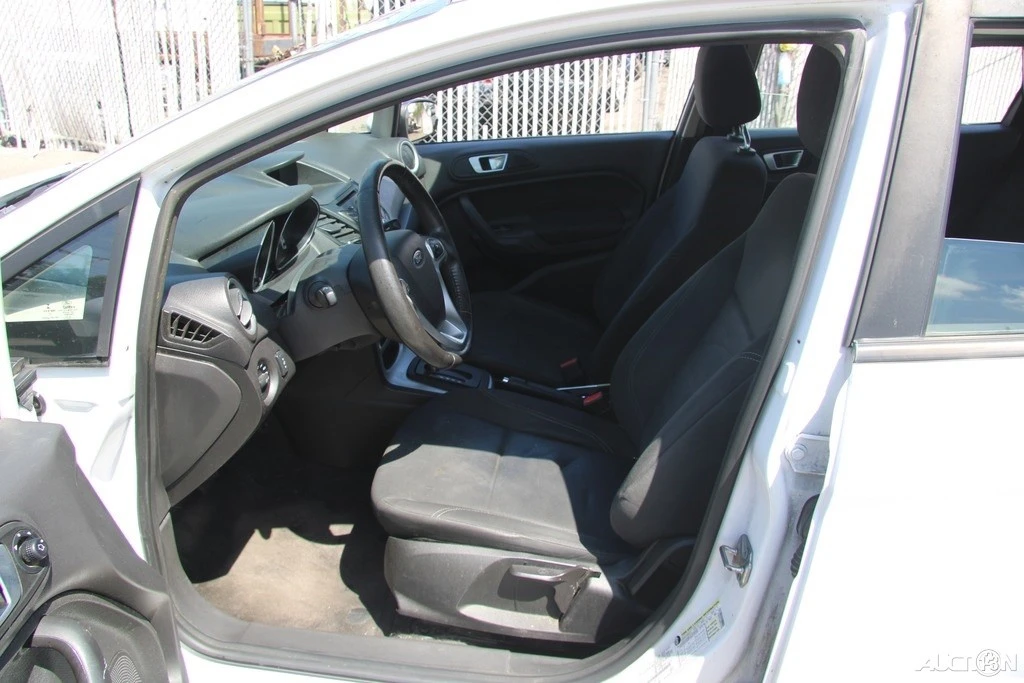 2016 Ford Fiesta - Image 13 of 24