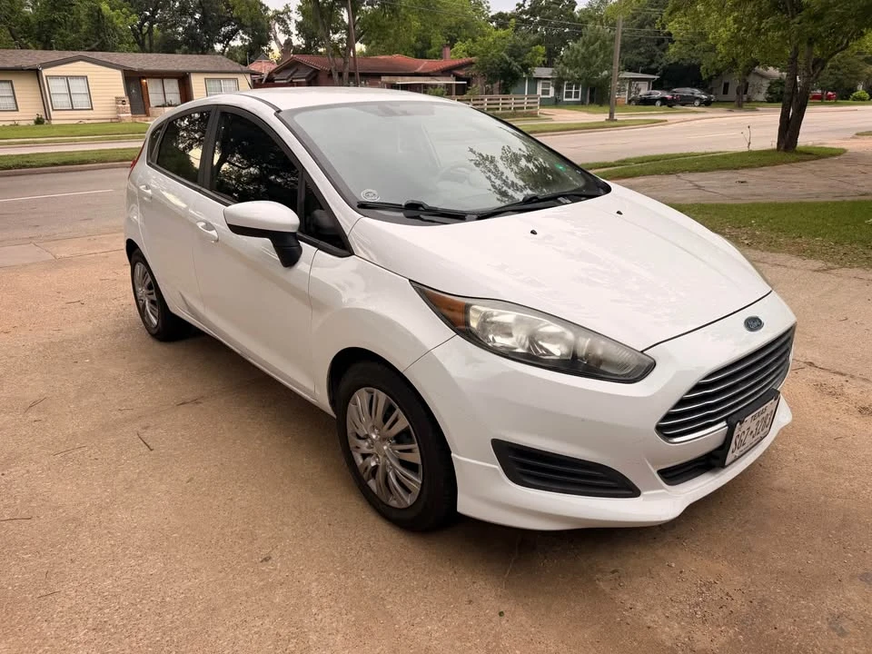 2016 Ford Fiesta - Image 4 of 12