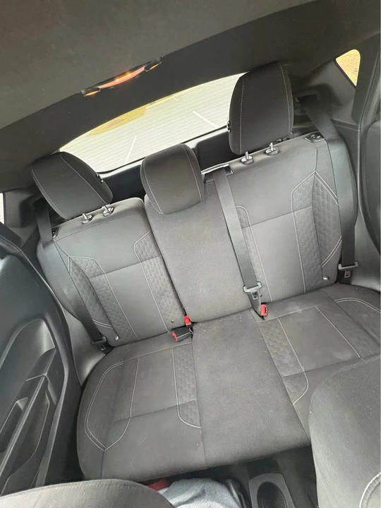 2016 Ford Fiesta - Image 6 of 11