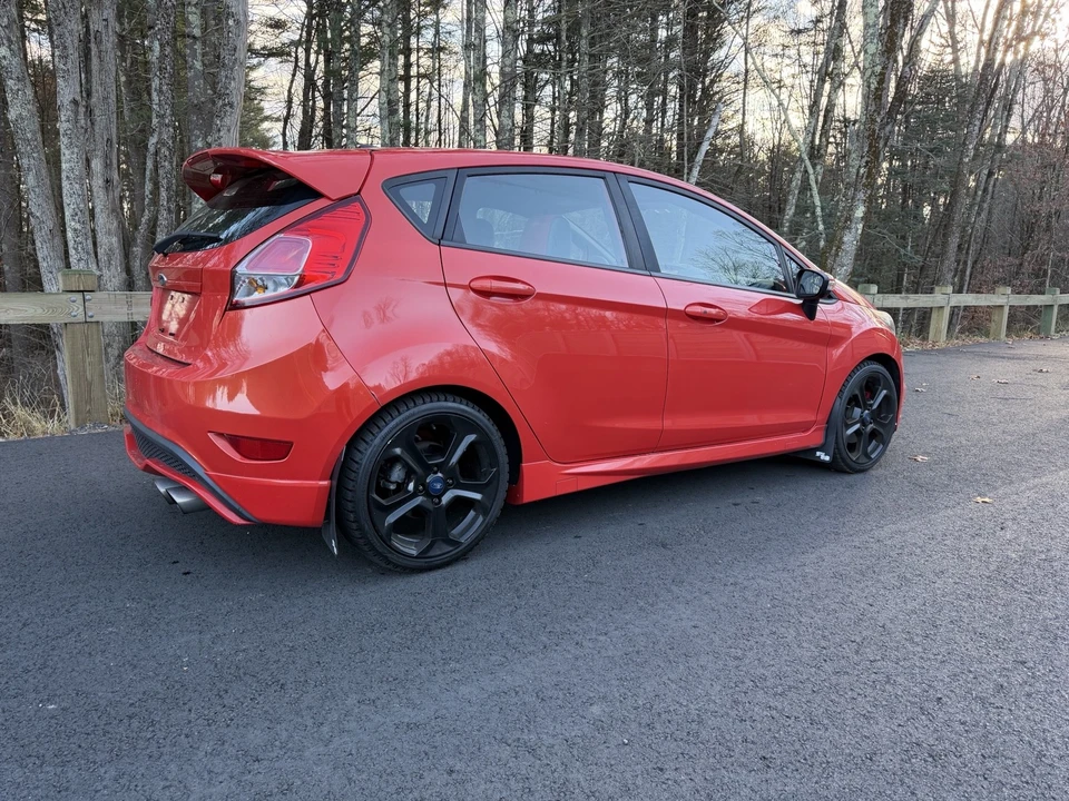 2016 Ford Fiesta - Image 9 of 21