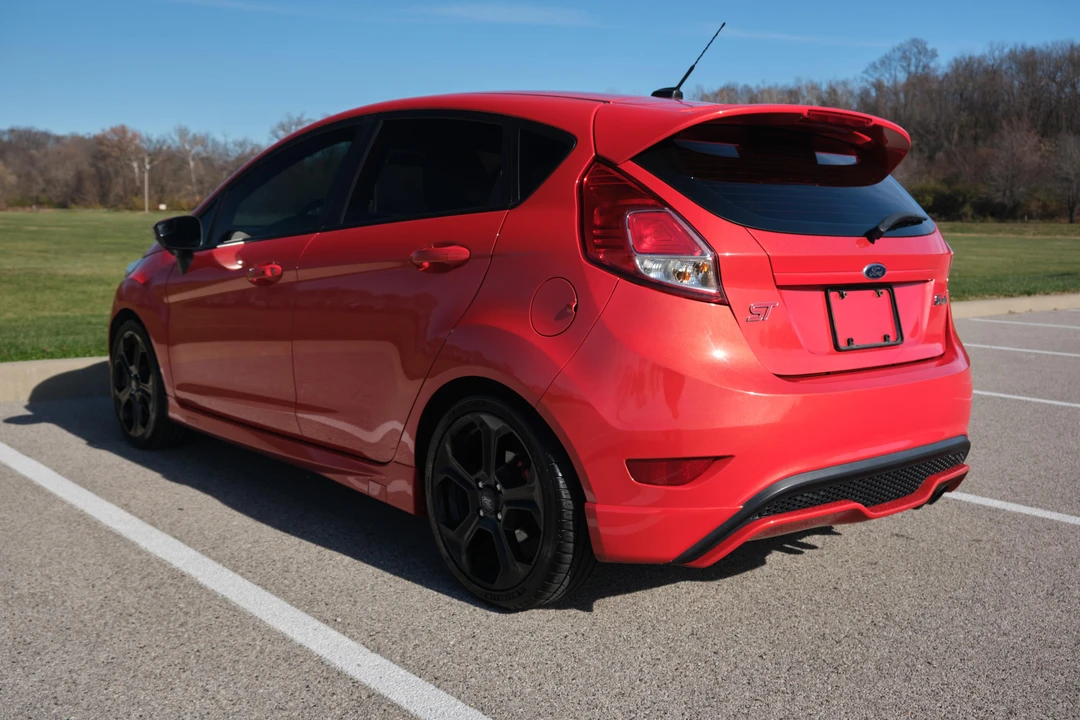2016 Ford Fiesta - Image 9 of 31