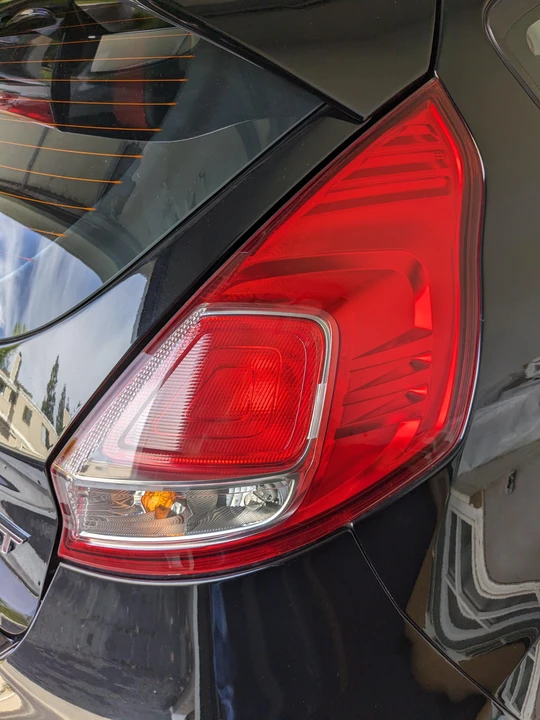 2016 Ford Fiesta - Image 15 of 31