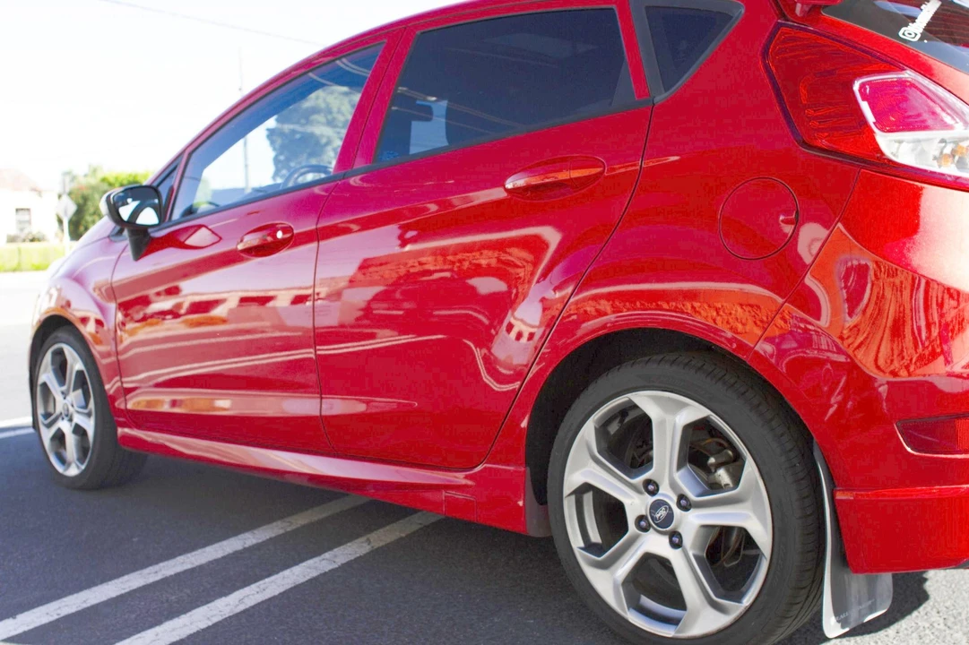 2016 Ford Fiesta - Image 15 of 31
