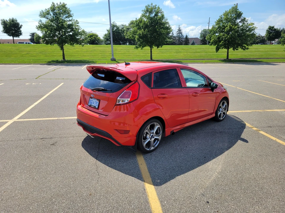 2016 Ford Fiesta - Image 29 of 31