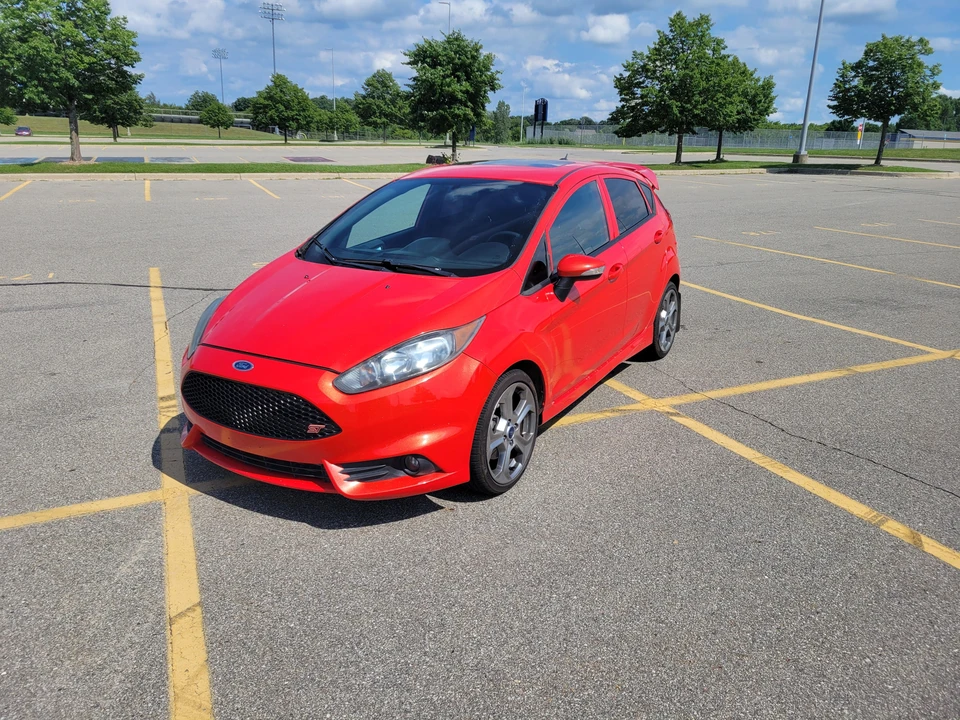 2016 Ford Fiesta - Image 11 of 31