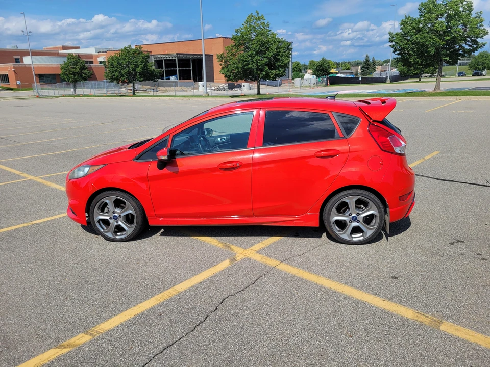 2016 Ford Fiesta - Image 17 of 31