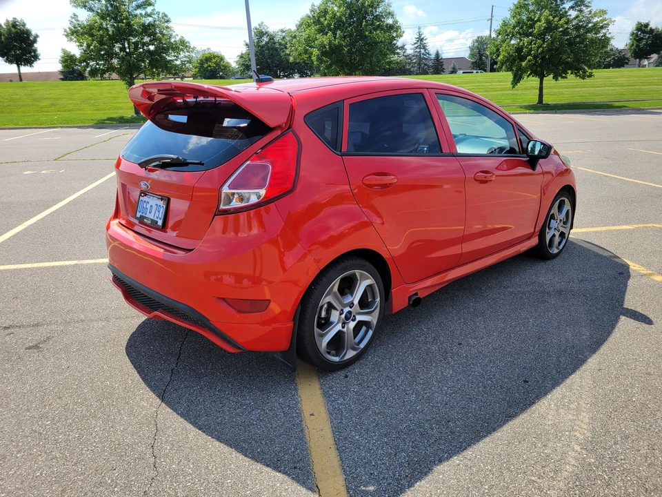 2016 Ford Fiesta - Image 28 of 31