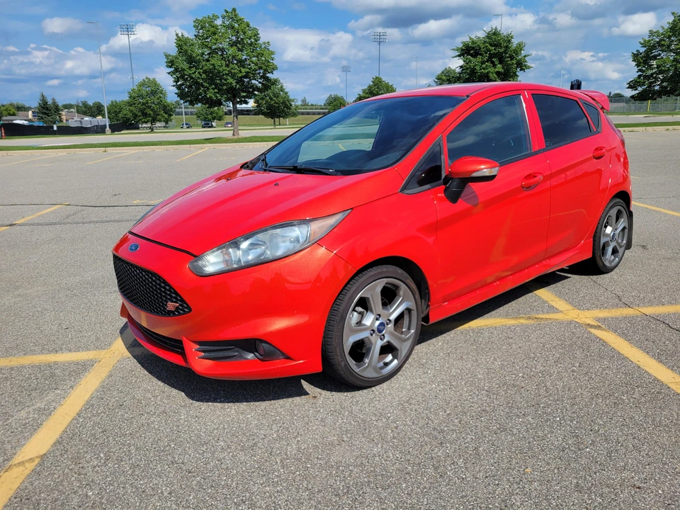 2016 Ford Fiesta - Image 15 of 31