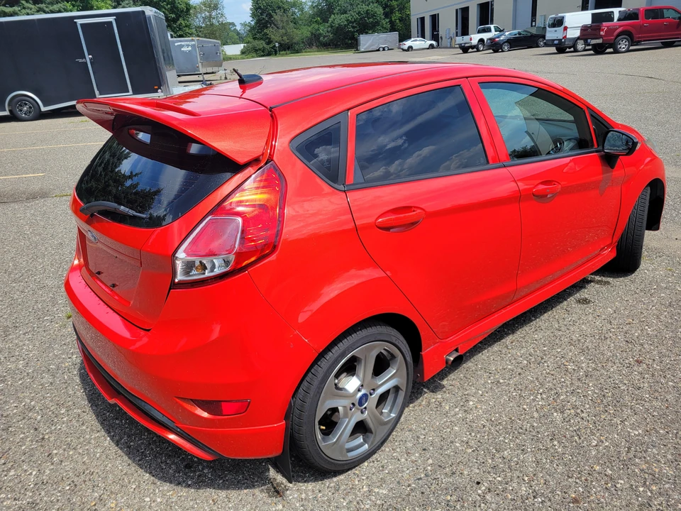2016 Ford Fiesta - Image 27 of 31