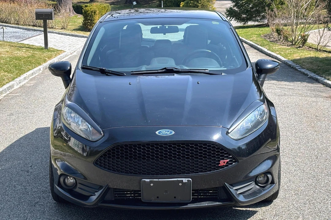 2016 Ford Fiesta - Image 2 of 12