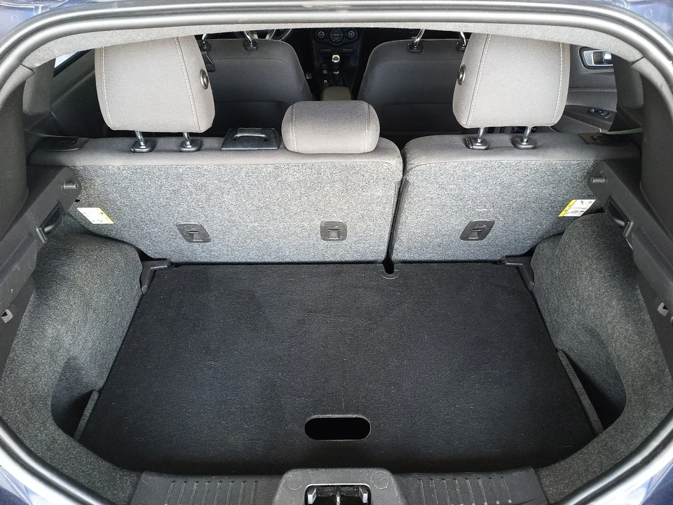 2016 Ford Fiesta - Image 17 of 21