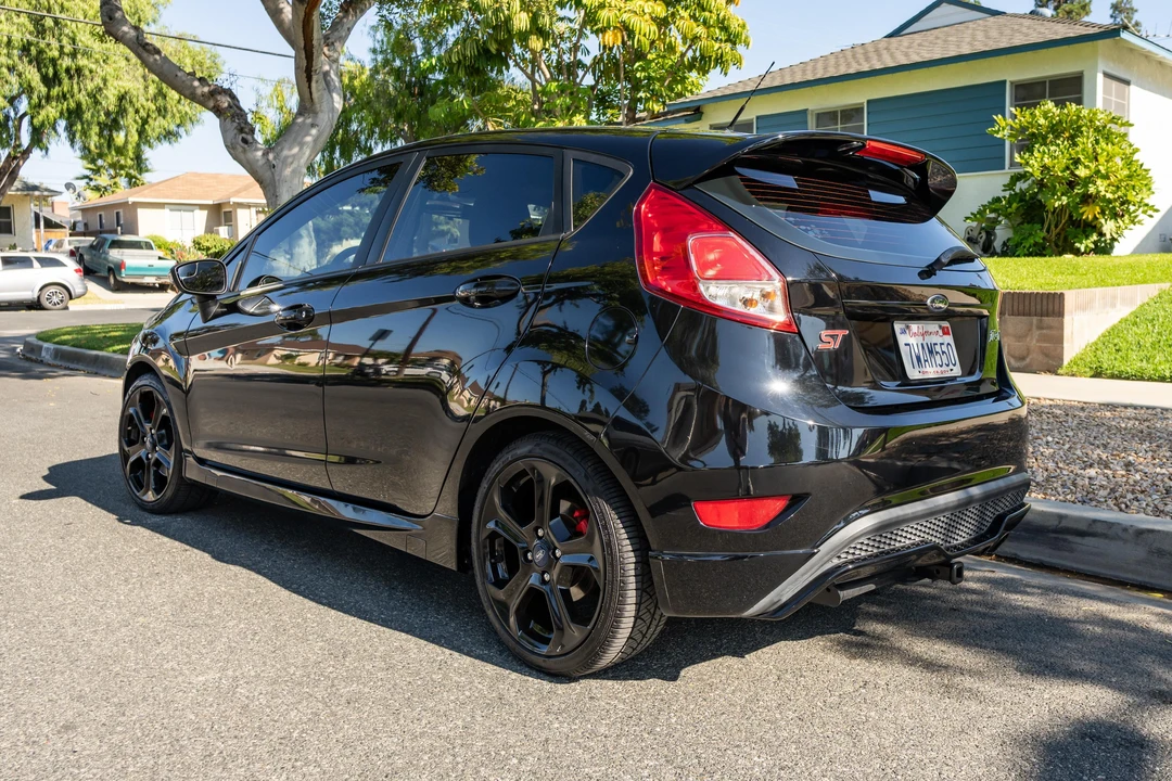 2016 Ford Fiesta - Image 8 of 31