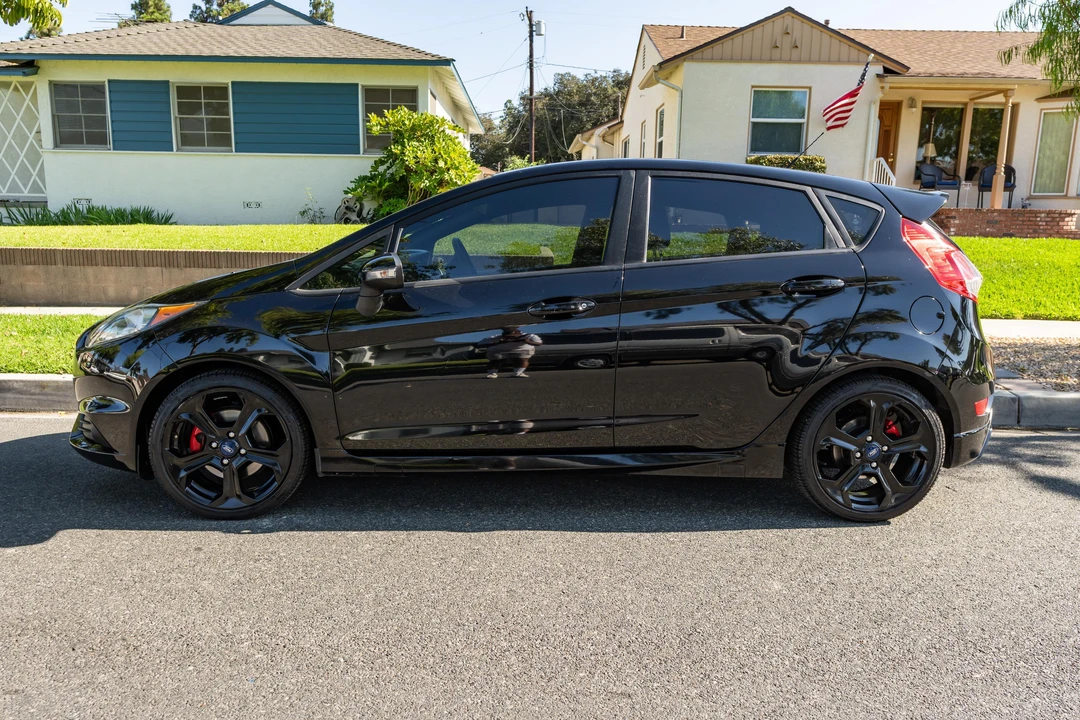 2016 Ford Fiesta - Image 7 of 31