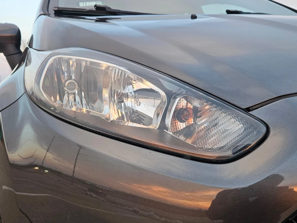 2016 Ford Fiesta - Image 13 of 31