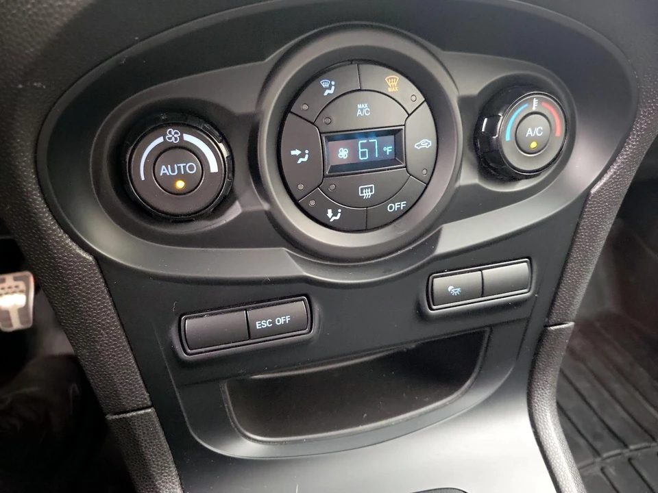 2016 Ford Fiesta - Image 16 of 25